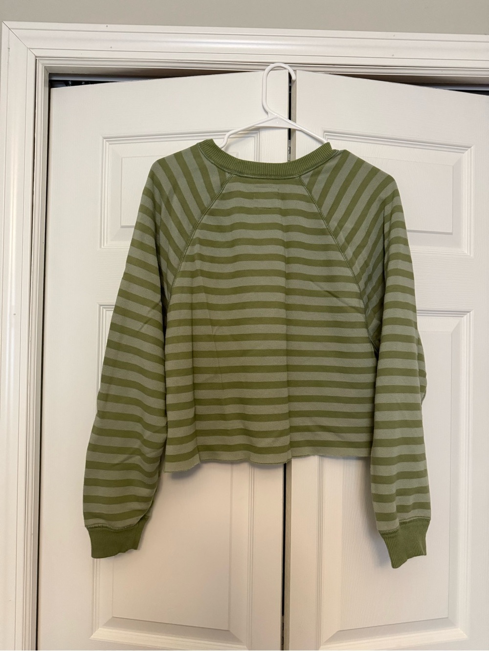American Eagle Outfitters Olive Green Striped Cropped Sweatshirt - Picture 2 of 3